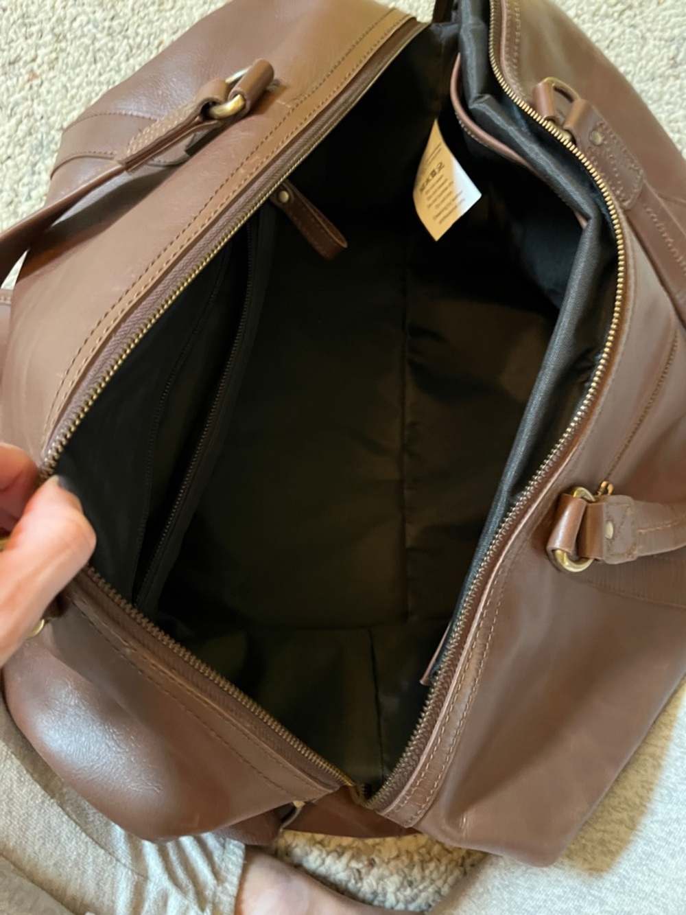 Brown Leather Travel Duffle Bag - Stylish Carryall - Picture 6 of 9